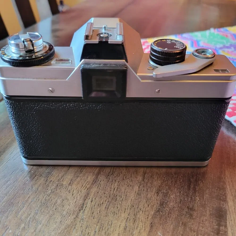 Praktica LB2 35mm SLR Film Camera 50MM F2.8 Meyer-Optik Domipla Hard Case